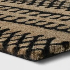 1'6"x2'6" Stripe Tufted Doormat Black - Project 62â„¢